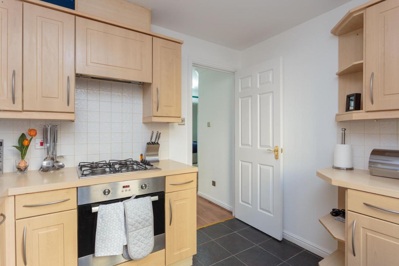 Stylish 2 Bedroom Apartment In Edimburgo Esterno foto